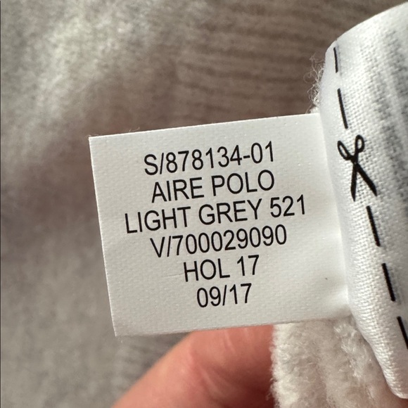 Banana Republic Light Gray Sweater *NWOT Size: L - Picture 6 of 6